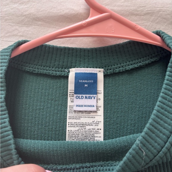 Old Navy Ribbed Top - Picture 3 of 3